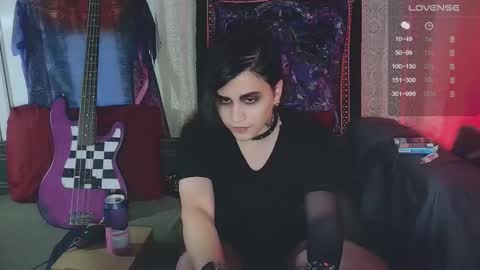 In bio online show from 11/27/25, 02:13