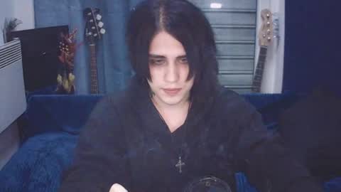 In bio online show from 05/09/26, 07:41