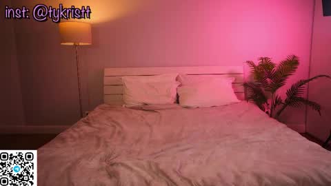 Snapshot of pantykrist chatting on 02/02/26, 06:17 Kristina Kriss online show from 02/02/26, 06:17
