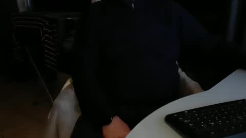 Snapshot of pantyrafke chatting on 01/13/25, 06:16 pantyrafke online show from 01/13/25, 06:16