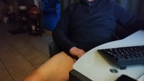 Snapshot of pantyrafke chatting on 10/23/25, 05:51 pantyrafke online show from 10/23/25, 05:51