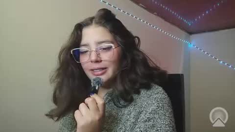 Paola online show from 06/15/26, 11:45