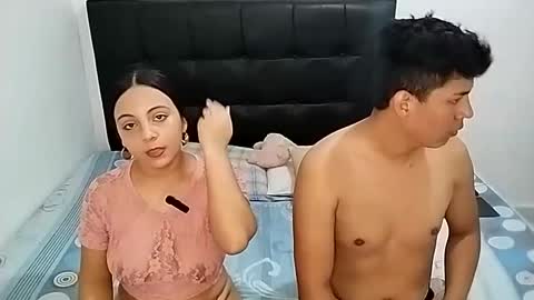 Paola 23 and Andres 25 online show from 02/15/25, 05:17