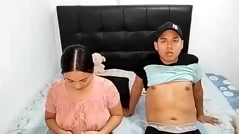 Paola 23 and Andres 25 online show from 02/17/25, 03:04