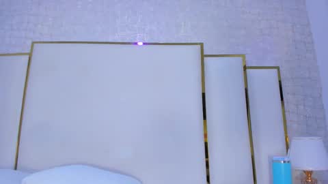 Paola  online show from 11/15/25, 11:40