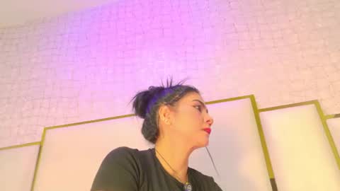 Paola  online show from 06/14/26, 11:34