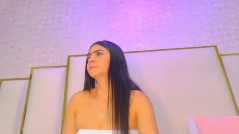 Paola  online show from 06/19/26, 11:47