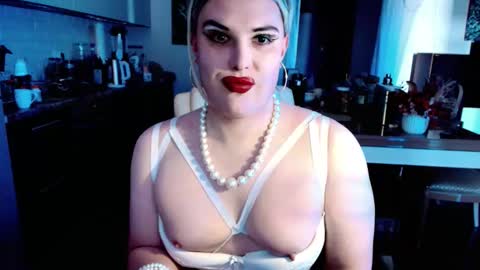 Sarina Williams online show from 05/19/26, 11:49
