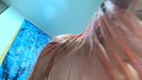 Paola online show from 12/18/25, 03:56