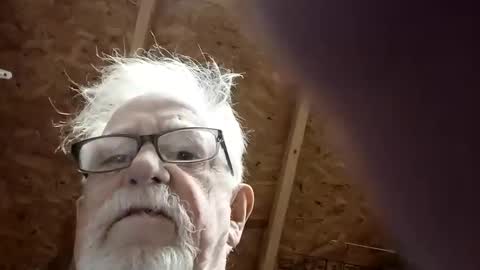 Snapshot of papajb70 chatting on 02/16/25, 04:20 papajb70 online show from 02/16/25, 04:20