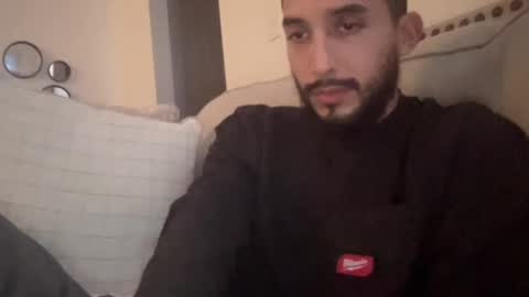 papicubano_guapo23cm online show from 11/02/25, 06:05