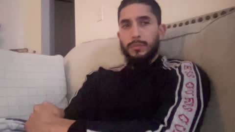 papicubano_guapo23cm online show from 11/06/25, 06:36