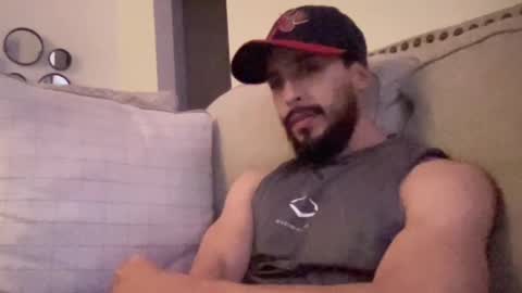 papicubano_guapo23cm online show from 02/17/26, 07:16