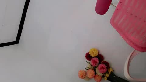 Fina Dwarf online show from 02/25/25, 10:58