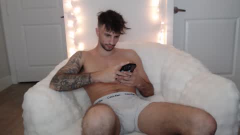 Snapshot of papijakey chatting on 03/14/26, 02:17 -- New Videos Down Below online show from 03/14/26, 02:17