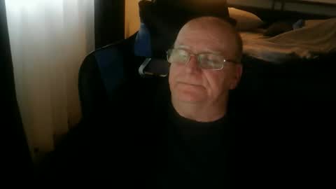 papilly online show from 04/05/26, 10:29
