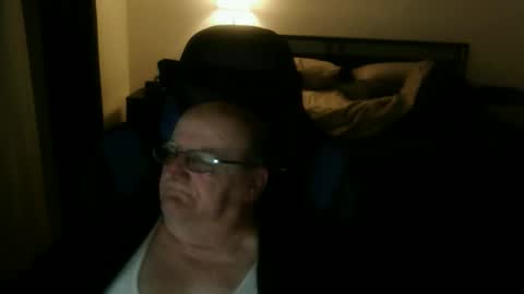 papilly online show from 04/26/26, 03:48