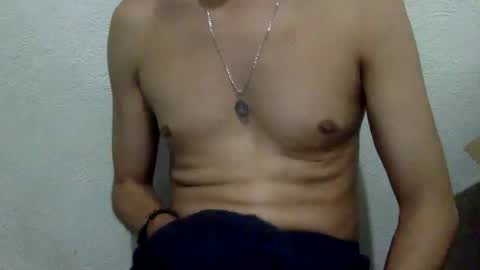 Snapshot of papy_dani33 chatting on 03/26/26, 06:41 papy_dani33 online show from 03/26/26, 06:41