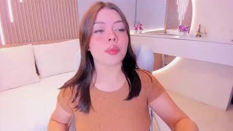 Snapshot of paradise_doll_s chatting on 12/03/25, 03:47 Amy and my doll online show from 12/03/25, 03:47