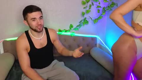 Snapshot of paradisepleasure_ chatting on 02/20/25, 01:57 Allie  Alex Thumbs up if you like us online show from 02/20/25, 01:57