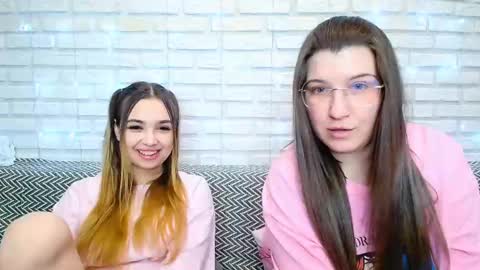 Snapshot of paradisexparadisex chatting on 02/06/26, 08:18 paradisexparadisex online show from 02/06/26, 08:18