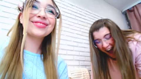 Snapshot of paradisexparadisex chatting on 02/15/26, 07:51 paradisexparadisex online show from 02/15/26, 07:51