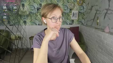 Snapshot of paris_cherry chatting on 01/31/26, 07:11 Paris online show from 01/31/26, 07:11