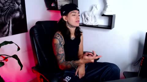 Paris D angelo online show from 05/15/26, 11:01