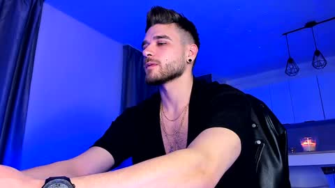 Paris online show from 12/26/24, 08:11