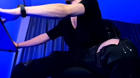 Paris online show from 12/26/24, 11:13