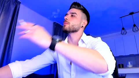 Paris online show from 01/02/25, 07:23