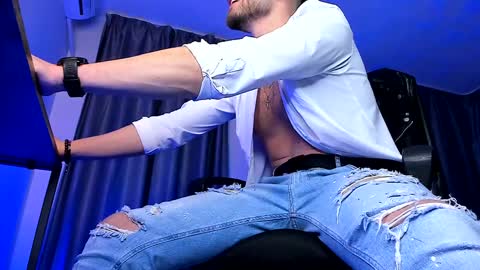 Paris online show from 02/08/25, 11:24