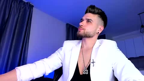 Paris online show from 02/11/25, 04:46