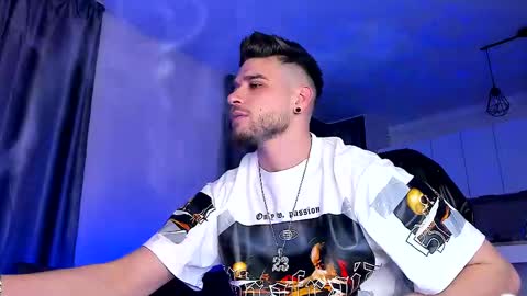 Paris online show from 02/15/25, 07:06