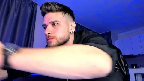 Paris online show from 03/10/25, 01:01