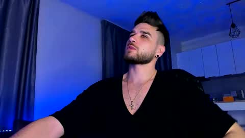 Paris online show from 12/04/25, 09:34