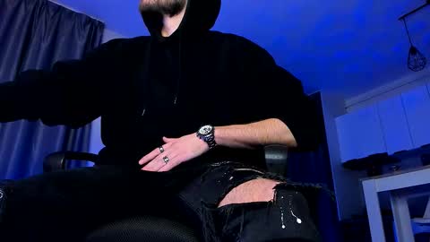 Snapshot of paris_lock chatting on 01/05/26, 10:46 Paris online show from 01/05/26, 10:46