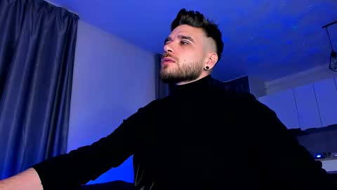 Snapshot of paris_lock chatting on 01/09/26, 08:43 Paris online show from 01/09/26, 08:43