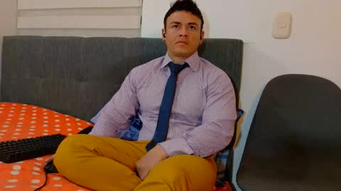 Snapshot of paris_mark chatting on 09/13/25, 03:50 Mark Paris online show from 09/13/25, 03:50