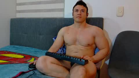 Snapshot of paris_mark chatting on 10/22/25, 06:13 Mark Paris online show from 10/22/25, 06:13