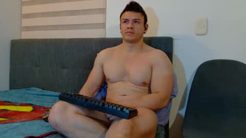 Snapshot of paris_mark chatting on 01/15/26, 04:17 Mark Paris online show from 01/15/26, 04:17