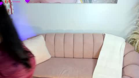 Snapshot of parisangel_ chatting on 12/23/25, 12:52 Paris online show from 12/23/25, 12:52