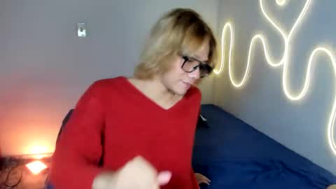 connie online show from 12/09/24, 09:48