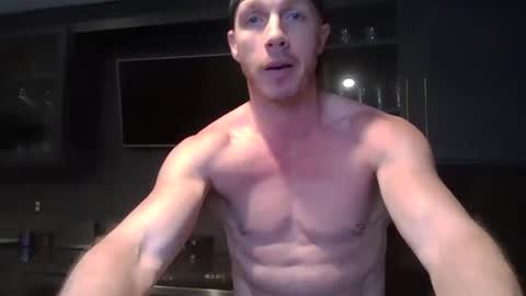 Snapshot of parkerflexes chatting on 03/31/26, 10:04 Parker online show from 03/31/26, 10:04