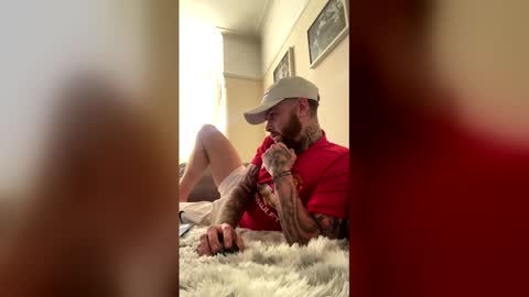 parkertom525 online show from 04/28/26, 04:56