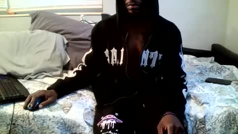 Snapshot of parlaytellio chatting on 02/11/26, 04:56 Parlay Tellio online show from 02/11/26, 04:56