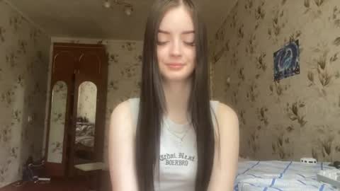 Snapshot of partheniamachle chatting on 05/12/26, 04:53 Milana online show from 05/12/26, 04:53