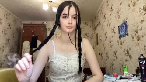 Snapshot of partheniamachle chatting on 06/08/26, 05:08 Milana online show from 06/08/26, 05:08