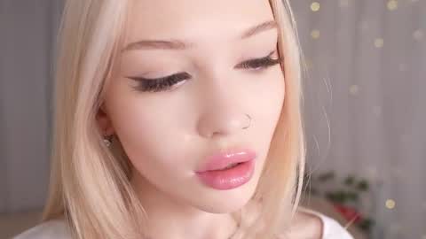 Sofi online show from 11/18/25, 04:00