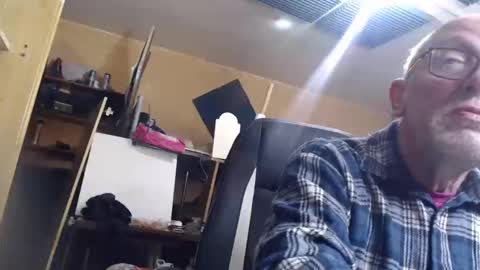 pascal88881 online show from 12/24/24, 05:55